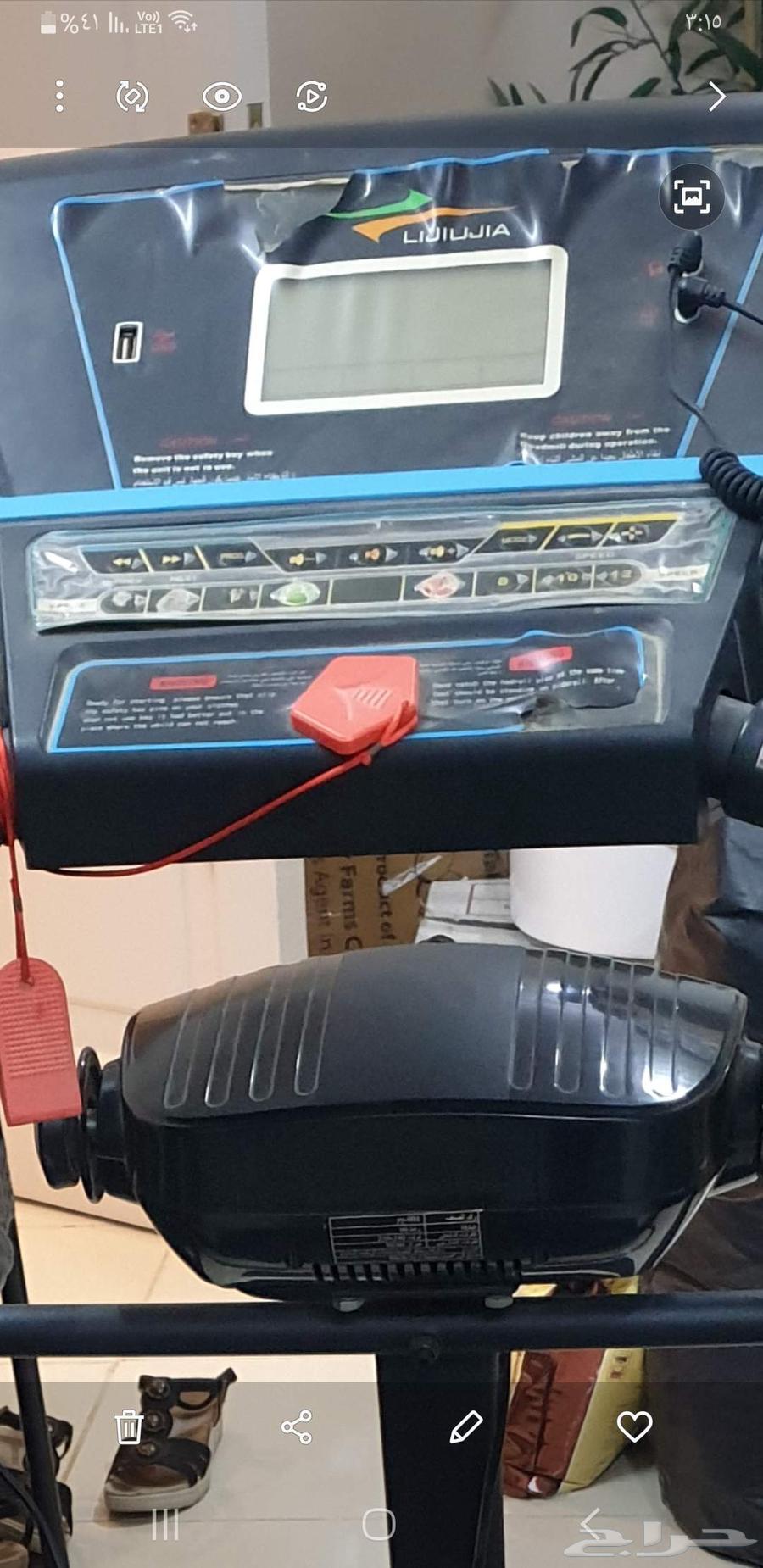 Foldable Electric Treadmill with Digital Speed Display and Waist Vibration64257741077633113