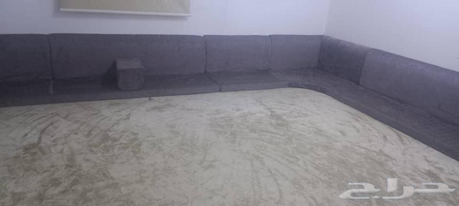 للبيع العاجل كنب و مجلس و غرفة64257071051778110