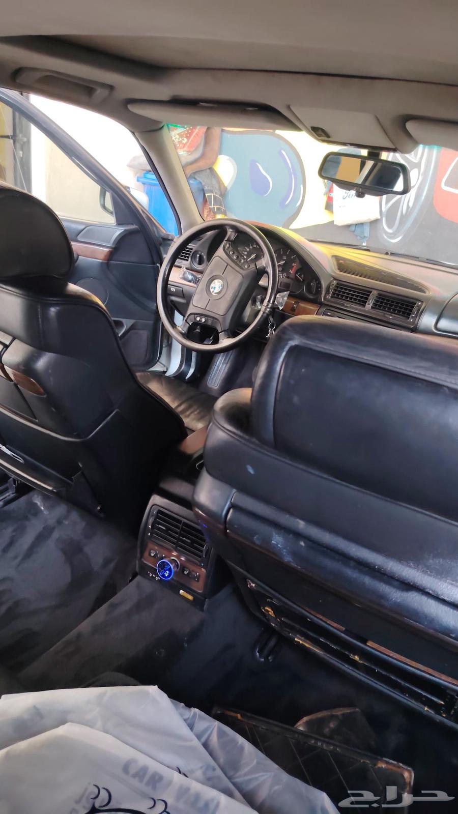 بي ام دبليو اي 38 موديل 1996 v1264422913085571111