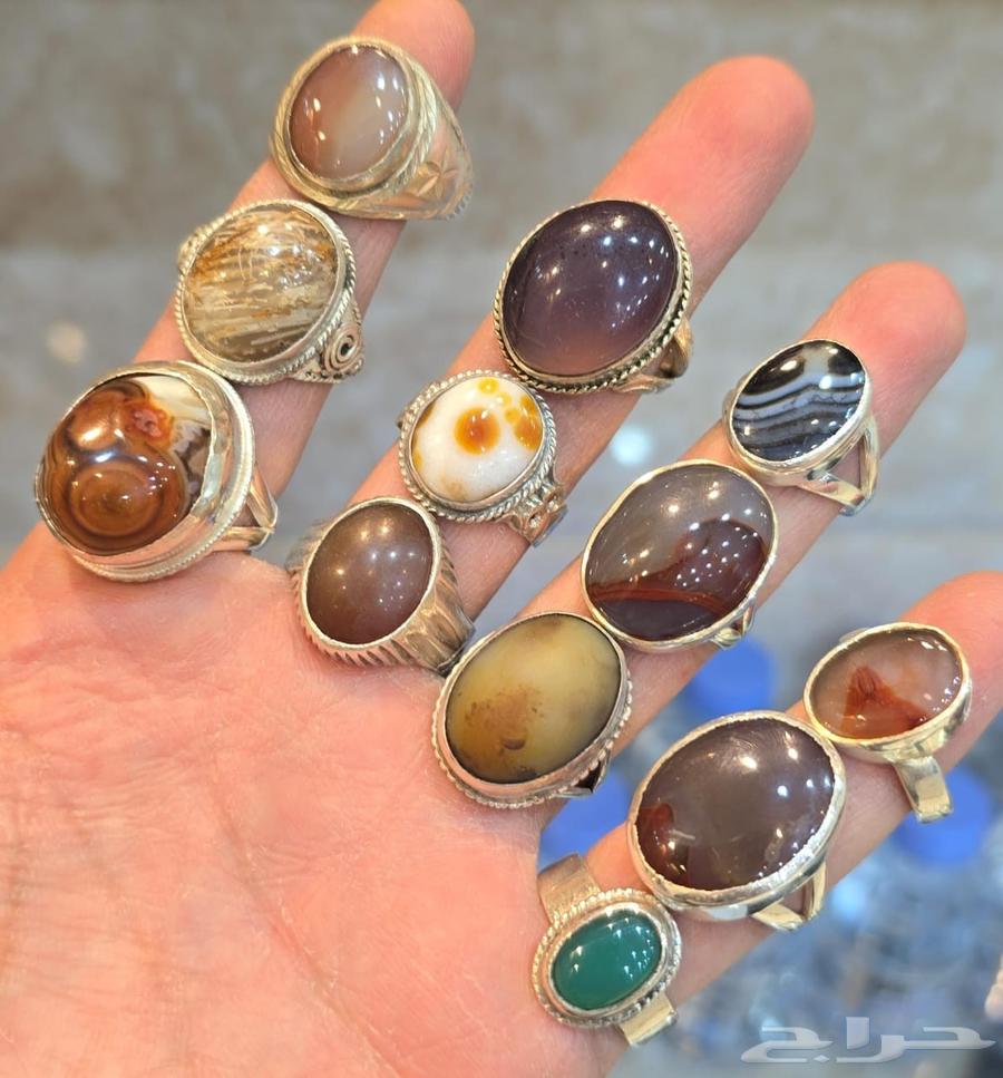 خواتم منوعة اي خاتم ب 75 ريال64263022597890110