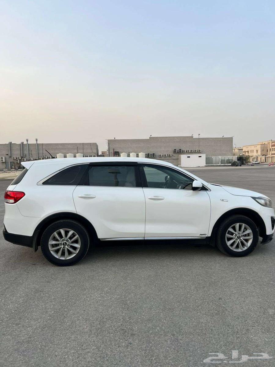 كيا سورنتو 201664420769290883110