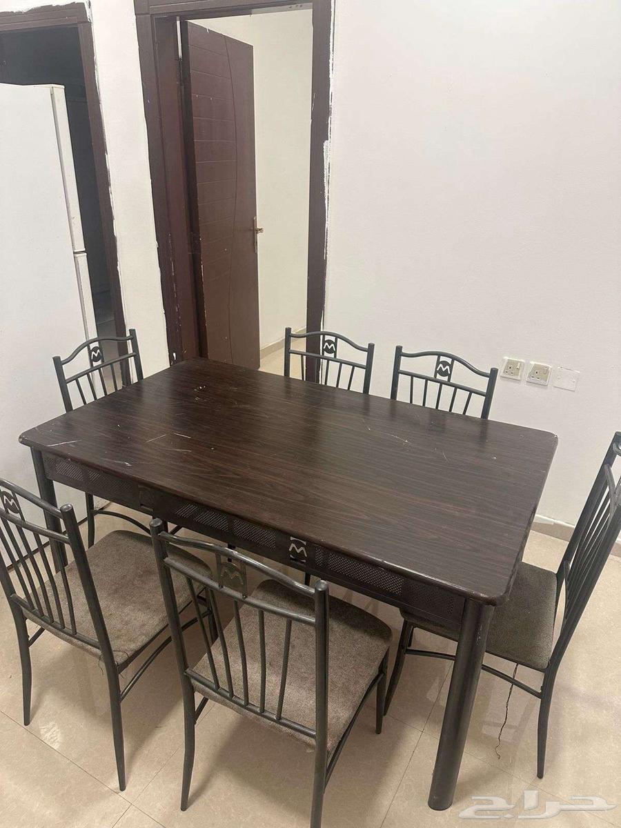Dining table with 6 chairs, price 12064264980370818111