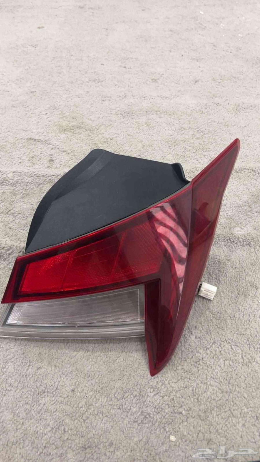 اسطبات الانترا خلفي يمين ولمبة ضباب64425327201281110