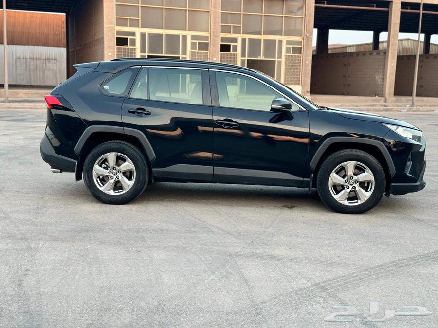 Toyota RAV4 2020 Full Option for Sale (Al Jubail)64423213717891113