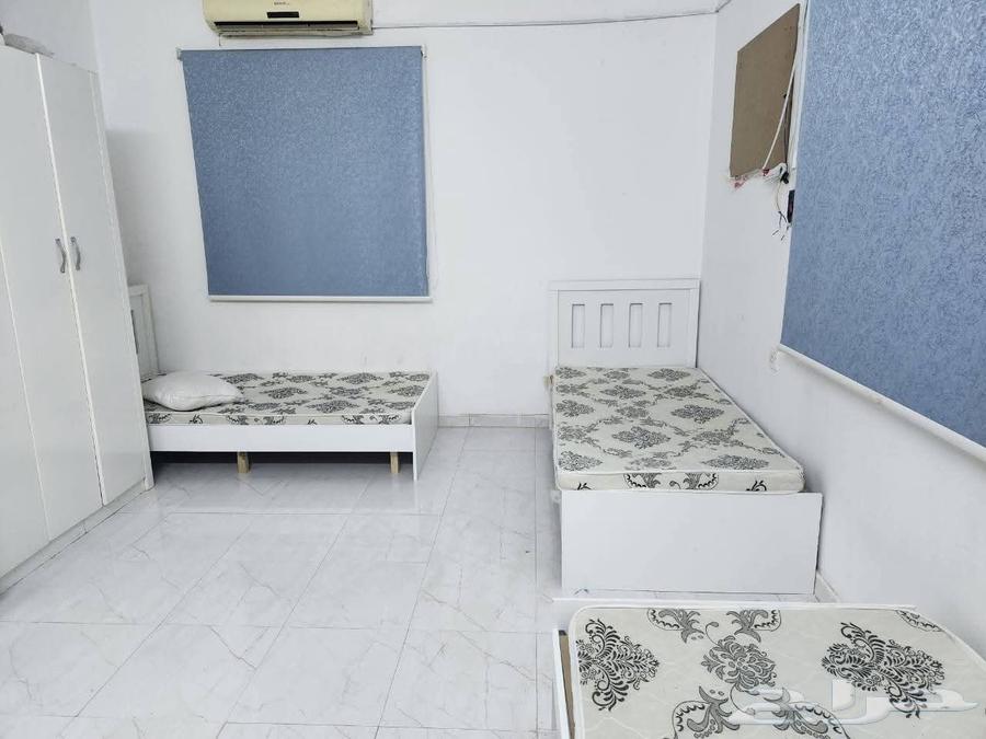 للبيع العاجل كنب و مجلس و غرفة64257071051778112