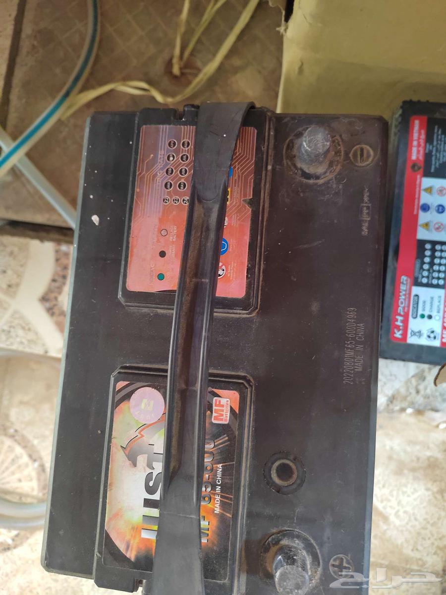 للبيع بطاريتين بحجم مختلف (بطاريه)64264980278530113