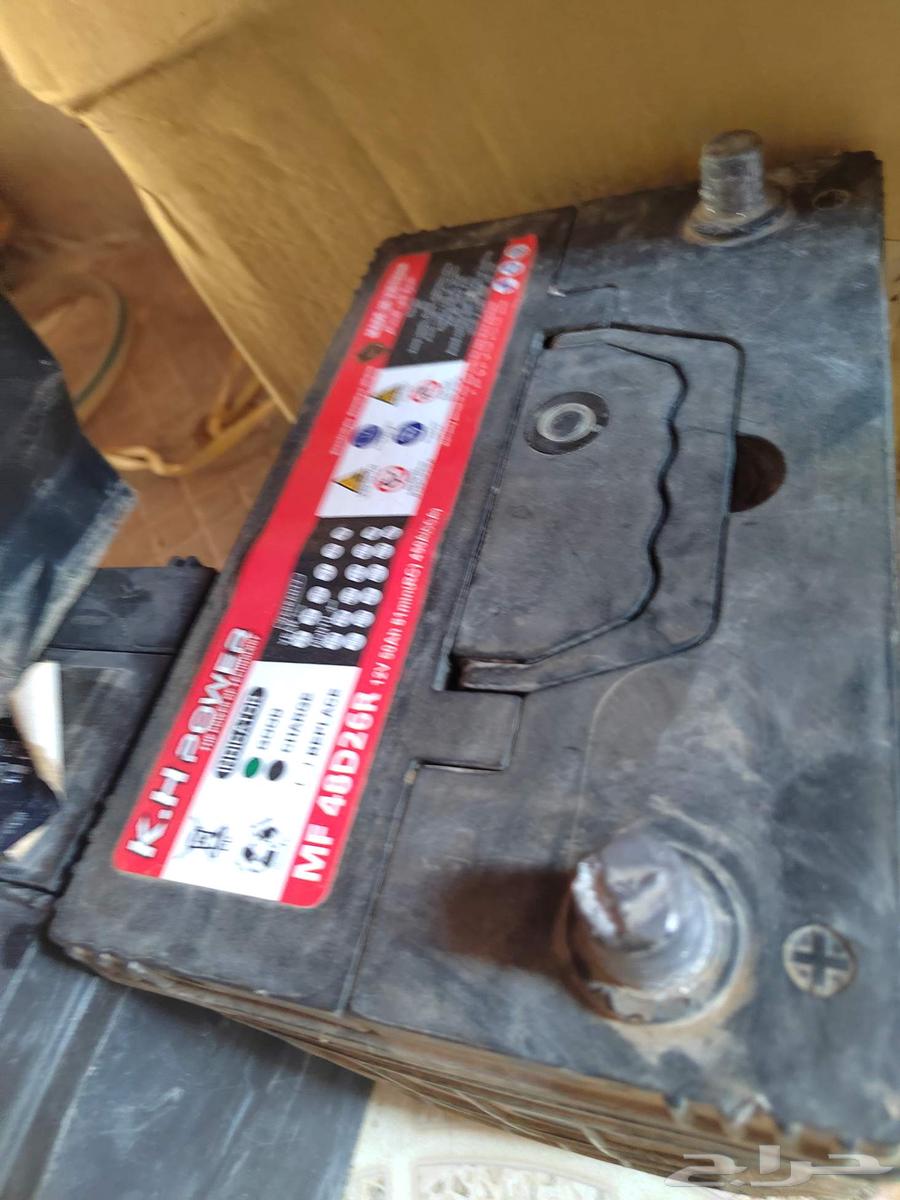 للبيع بطاريتين بحجم مختلف (بطاريه)64264980278530110