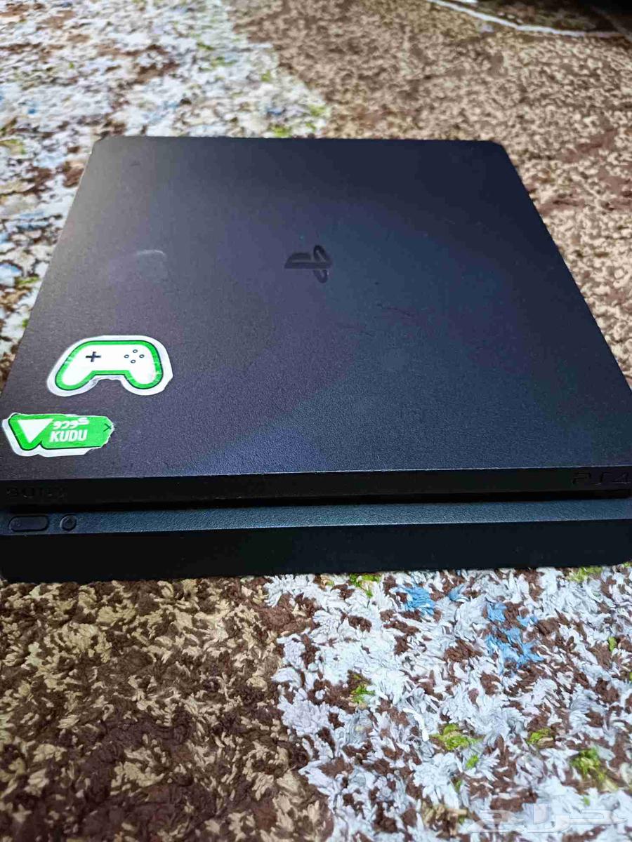 Sony 4 800 SAR with controller, clean condition, used gently64263719456770111