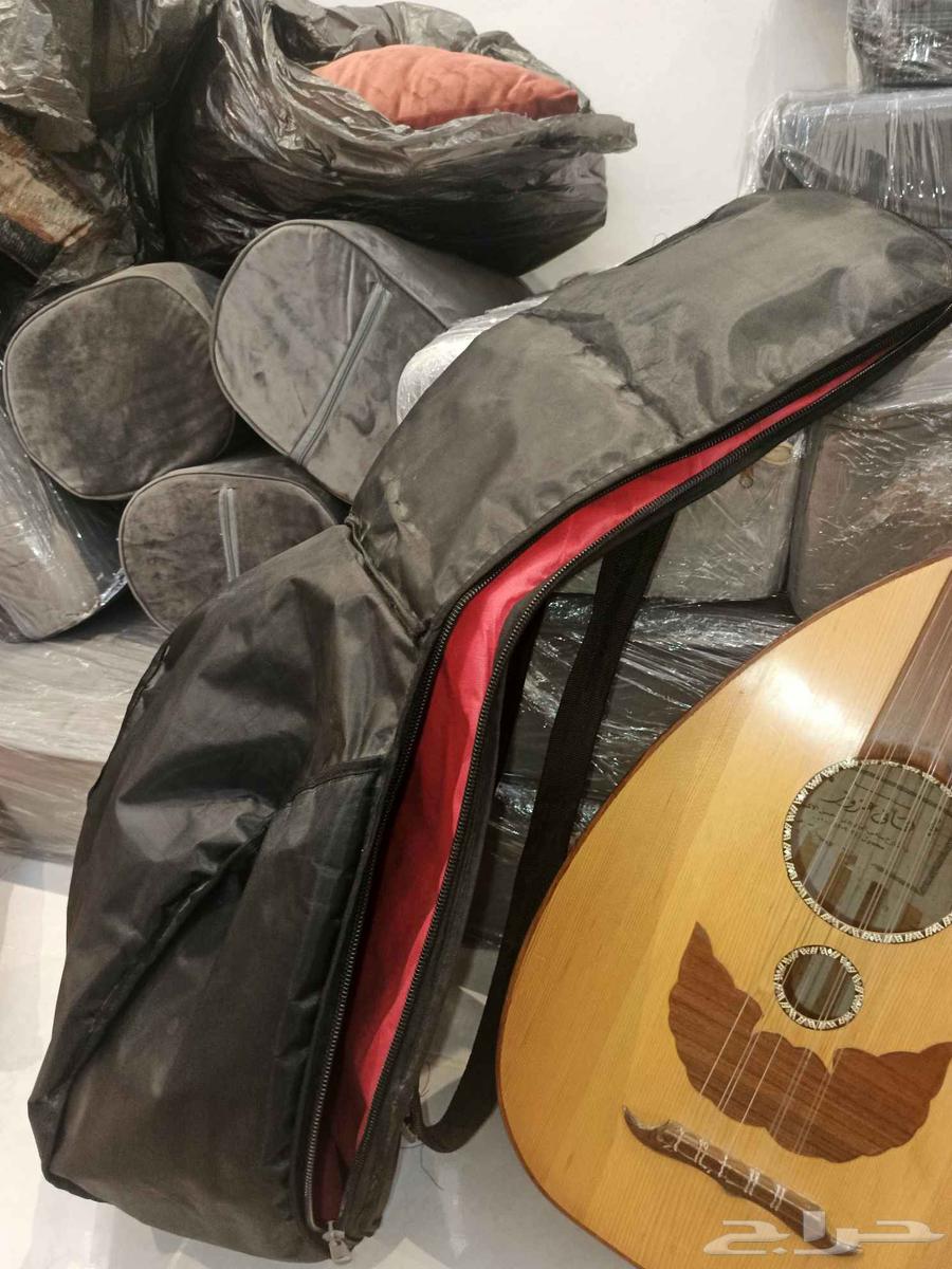 عود موسيقي مستخدم نظيف بس محتاج تغيير اوتار معاه الشنطه64260587248258111
