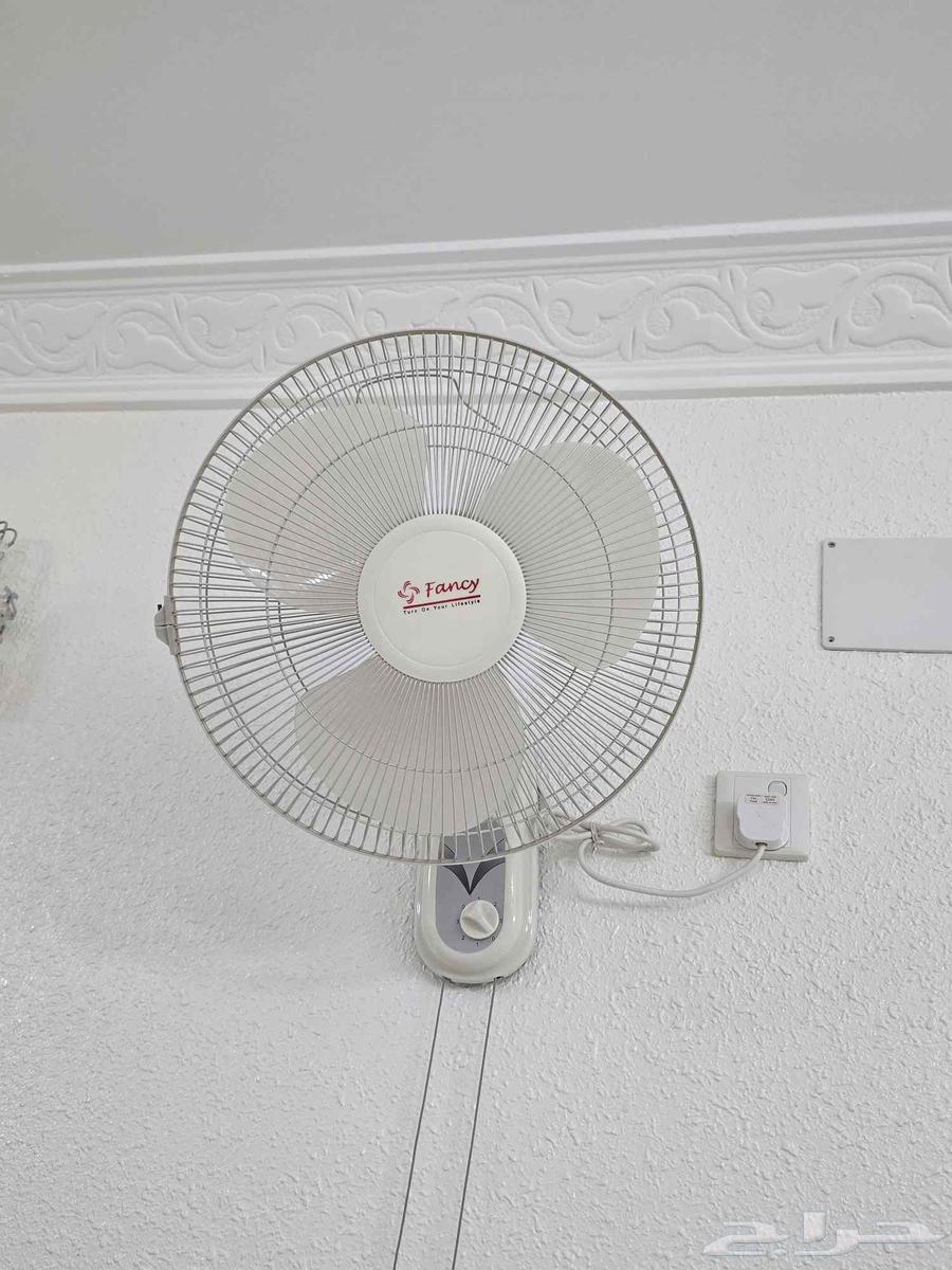 مراوح جدارية عددها 5   مدخل64265166230786110