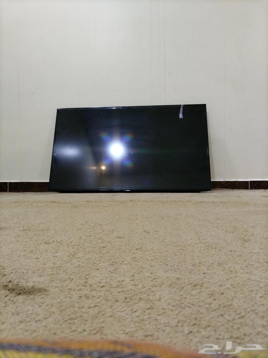 شاشه وسماعه للبيع64260224287874112