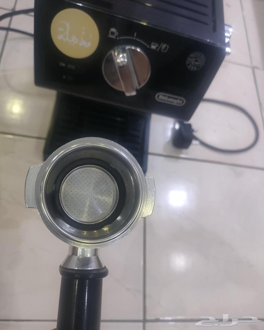 ماكينة قهوة دلونجي ممتازه استعمال خفيف علي السوم64257389345793112