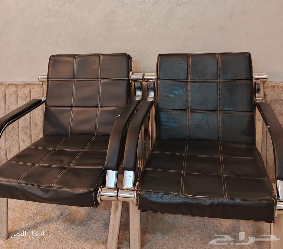 Office chair for sale, clean, used for 6 months, price negotiable, contact number64258880206083110