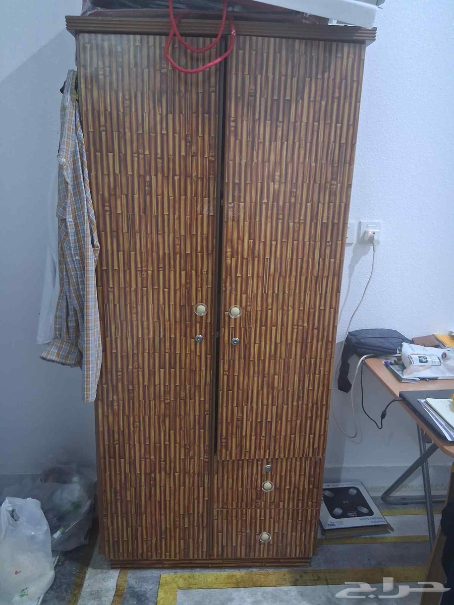 دولاب 80 سم   40 سم بحالة جيدة جدا64272161632897111