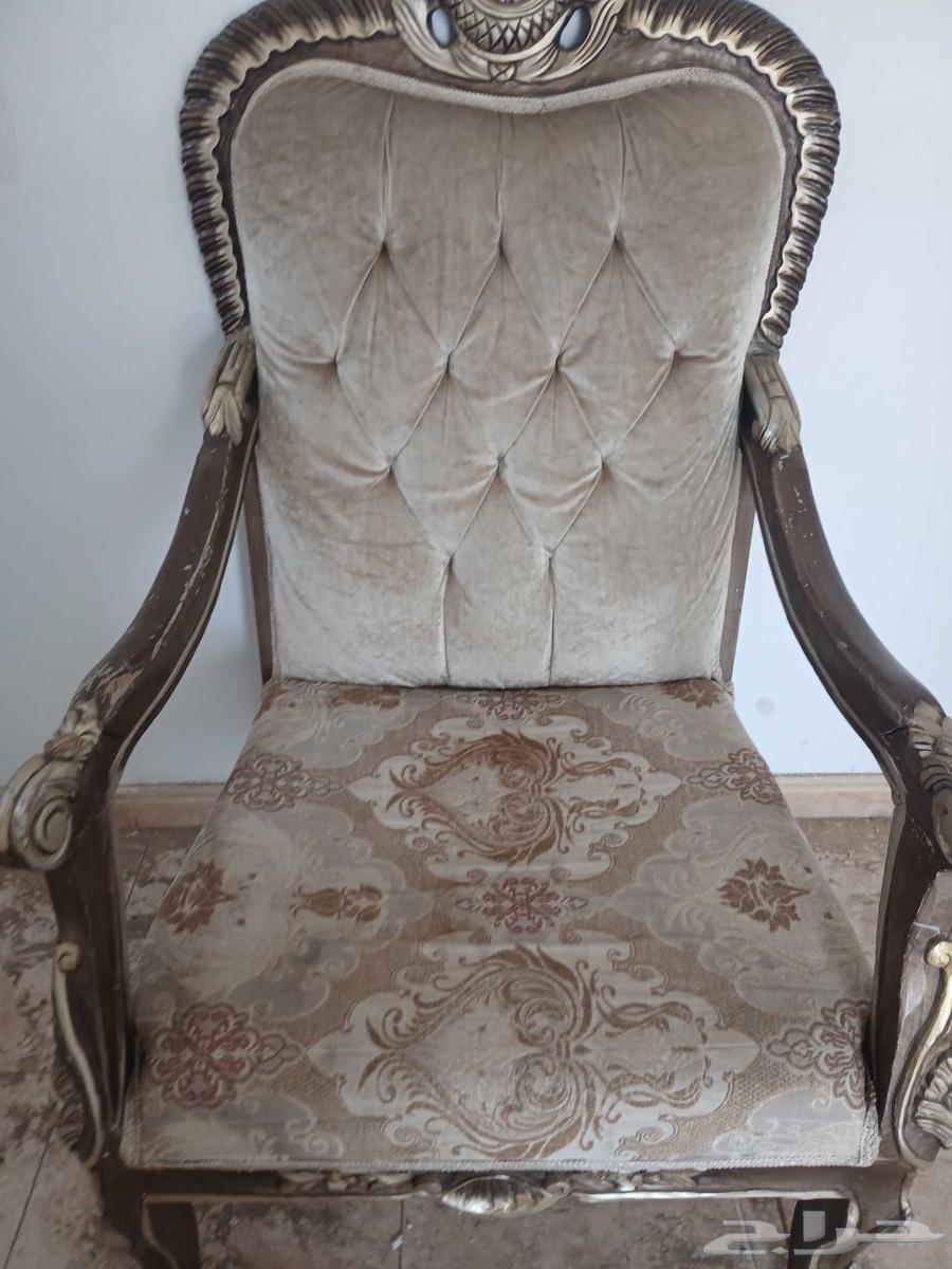 كنب 7 قطع للبيع64265468385155112