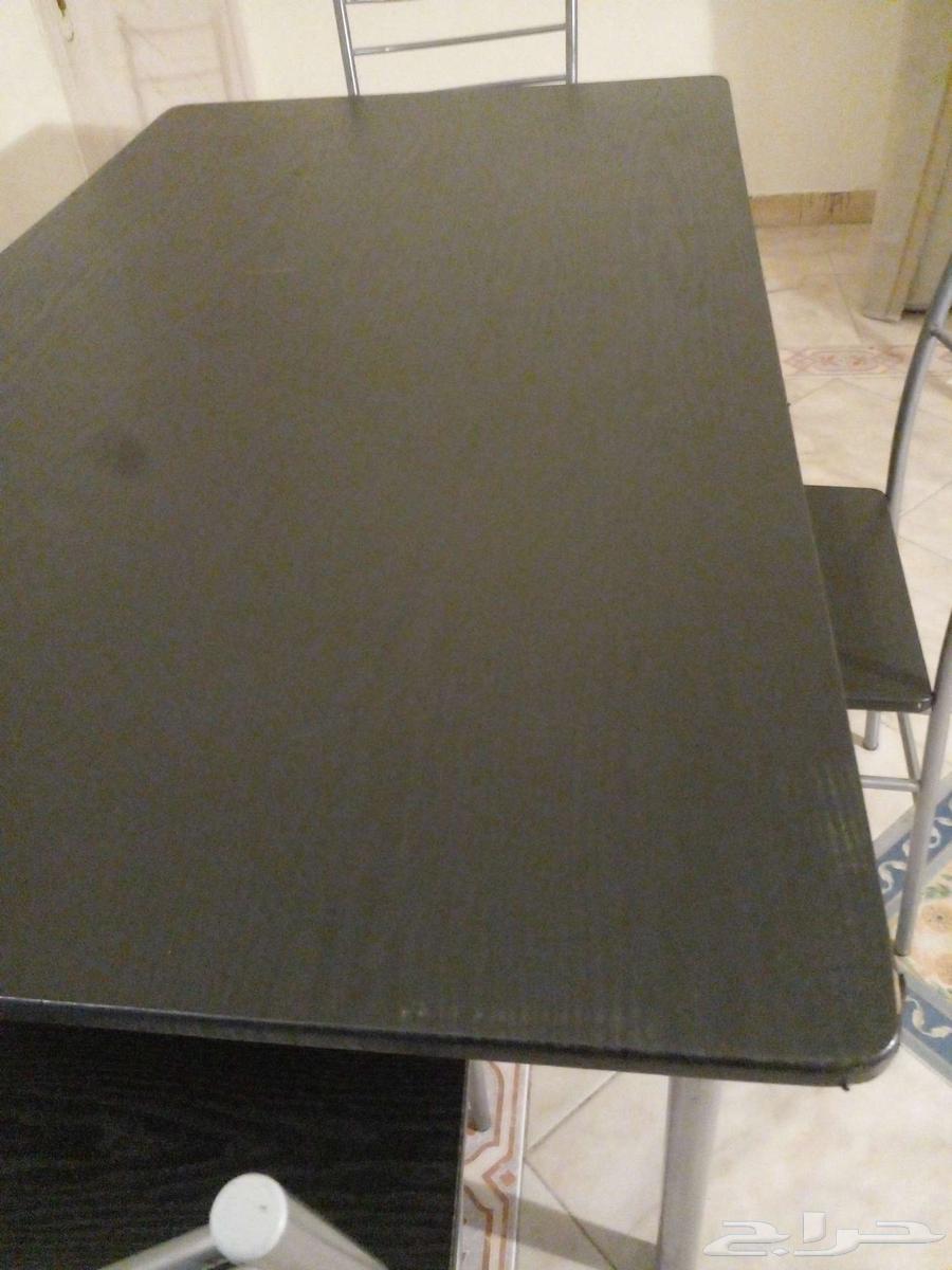 Dining table used for 3 months, clean64258390636034114