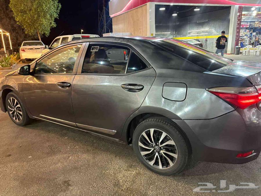 تويوتا كورولا XLE 201864419675289090111