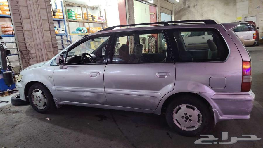 Mitsubishi Space Wagon64426443043329110