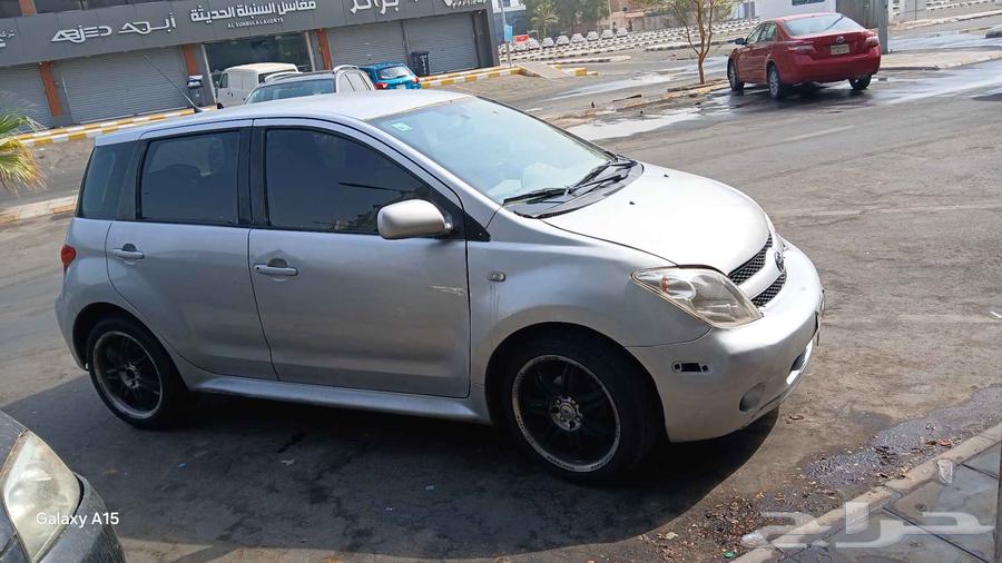 تويوتا XA نظيفة موديل 2006 قير عادي64421187928194110