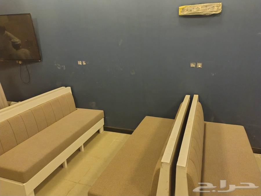 Very clean sofa, brand new, comfortable seating64257902492289114