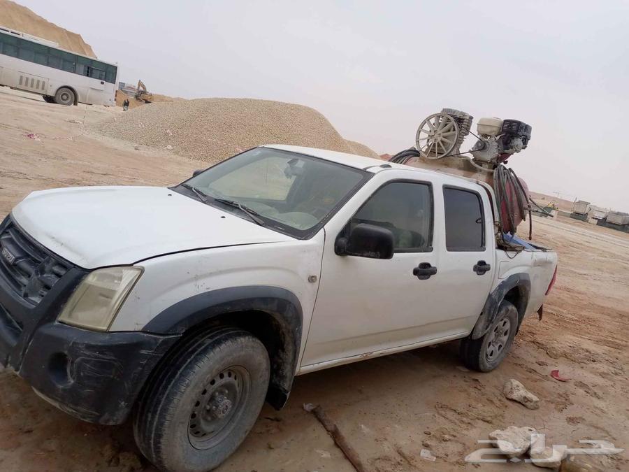 سيارة معا البنشر سفري بجميع عدته ايسوزو 2009 وقود بنزين64427516253570110