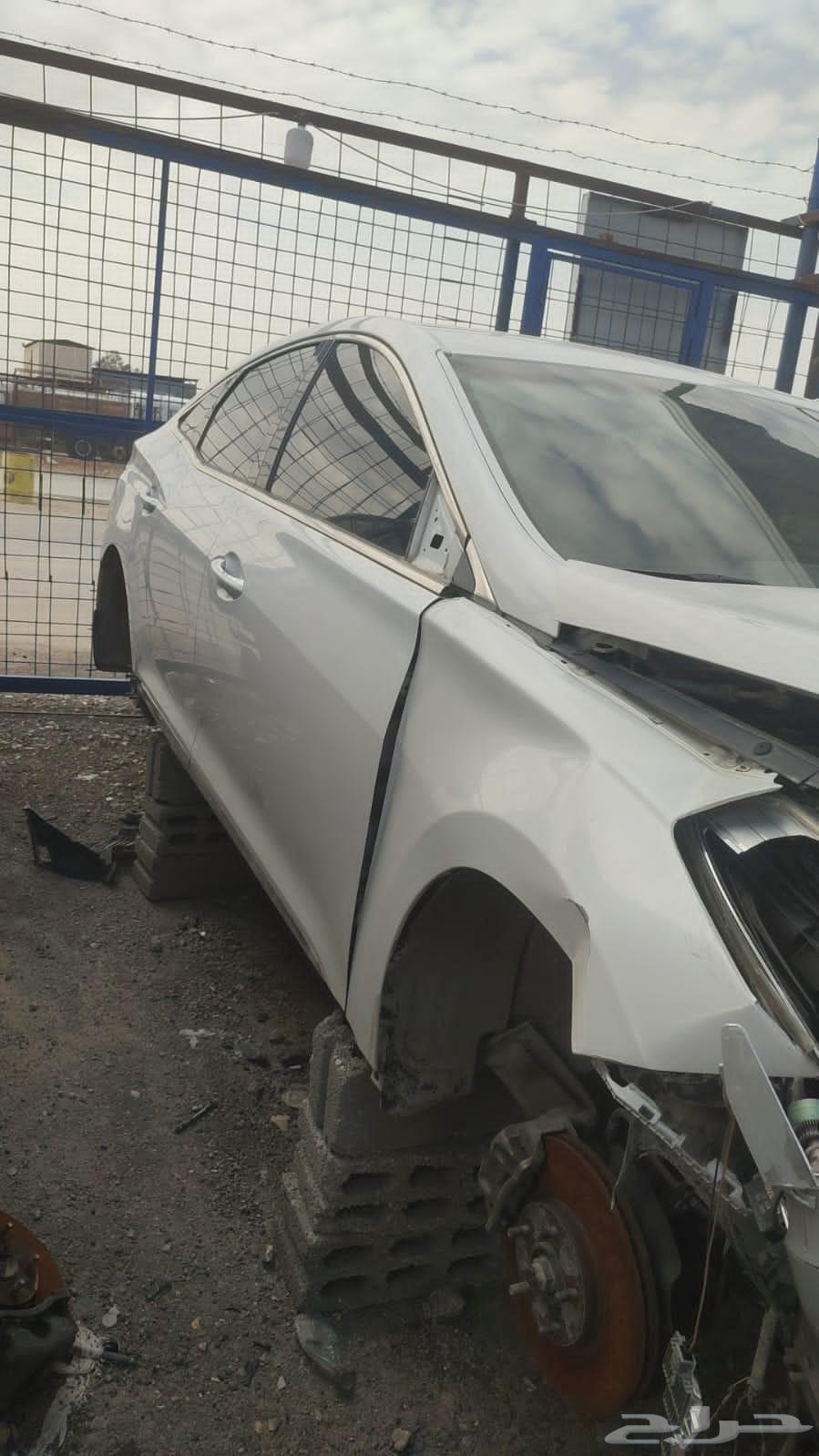 2015 Isuzu Spare Parts Dismantling64421283086722111