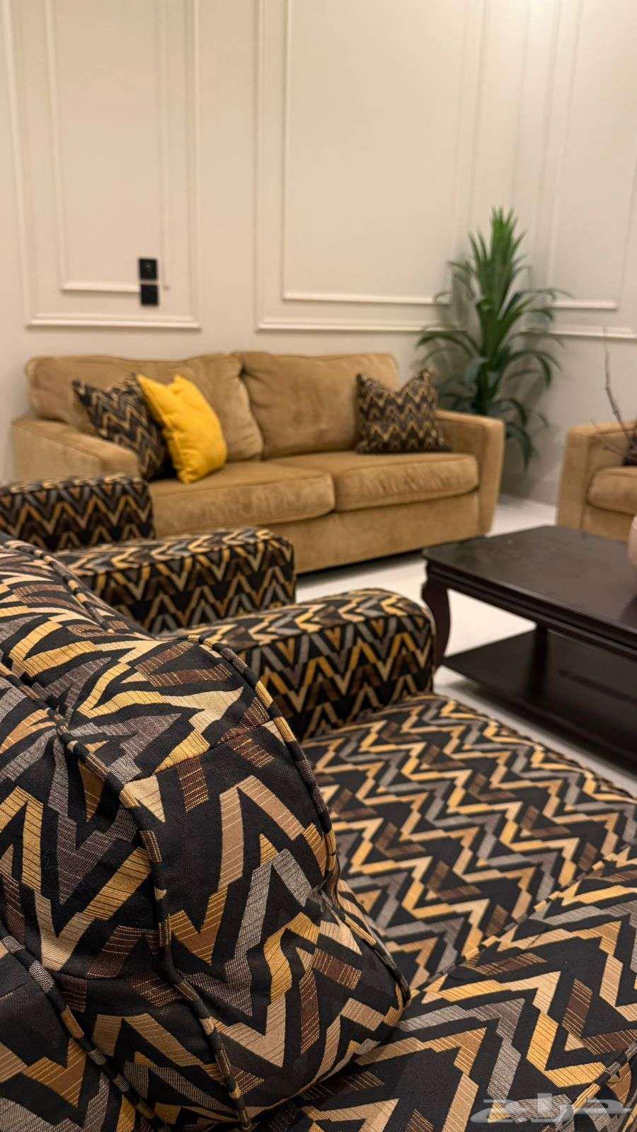 كنب اشلي امريكي شبه جديد64265178896642110