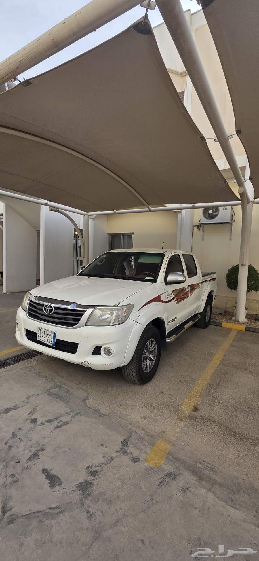 للبيع هايلوكس دبل غمارتين64420054318209112