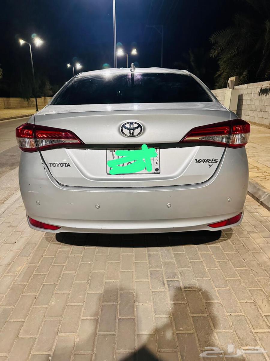 طراز تويوتا ياريس 2021 بحالة نظيفة ومرتبة64427223392130111