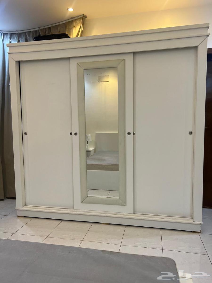 غرفة نوم استعمال خفيف جدا و مكيف اسبليت 12 ألف وحده64261011776769110