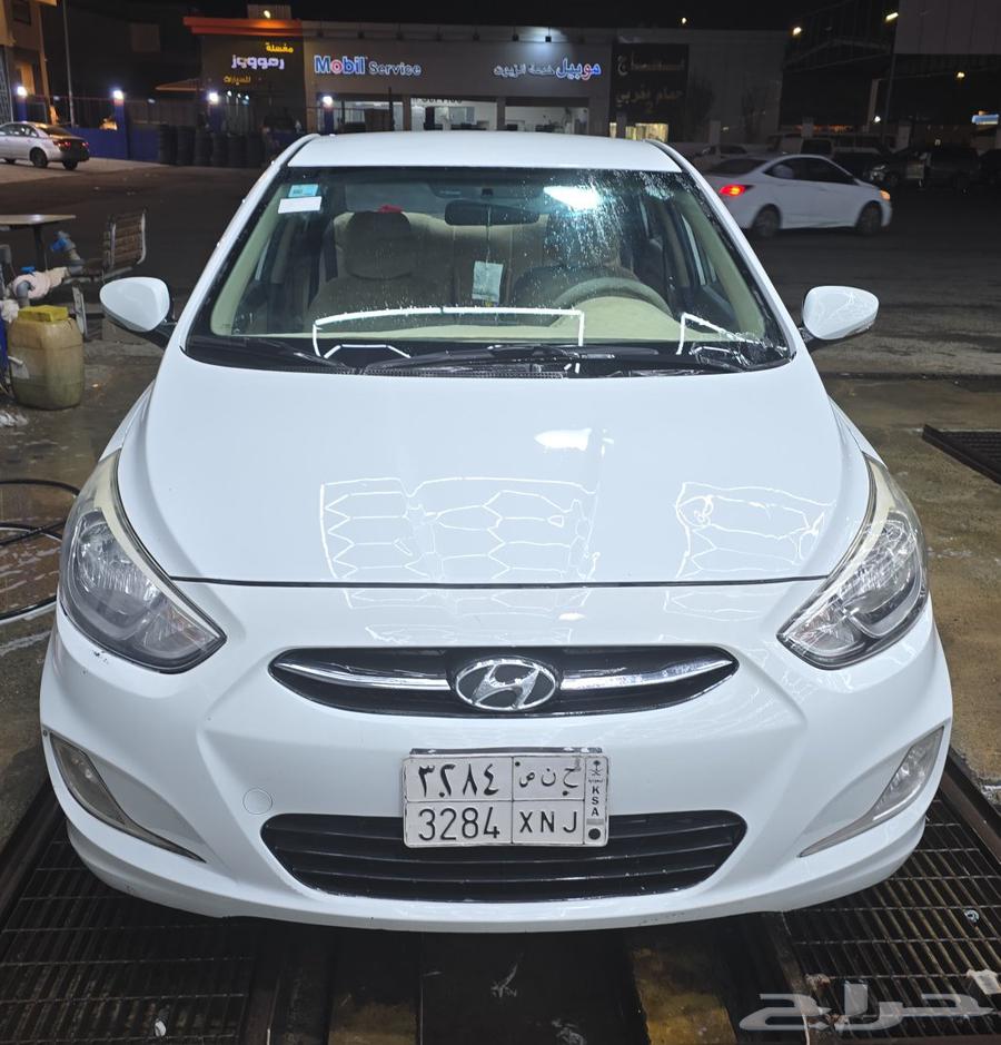 اكسنت نص فل جنوط 2016 اللون ابيض الممشى 158 للبيع64428968840323111