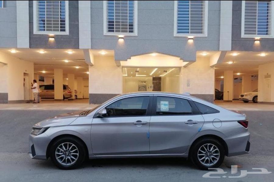 يارس تويوت2 مستعملة للبيع قير أوتوماتيك بنزين ممشى 9064430258989185112