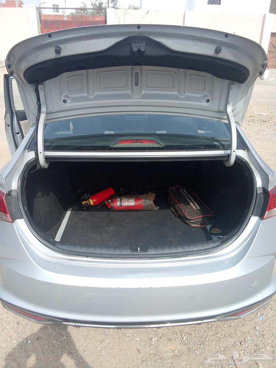 Hyundai Accent for sale, automatic transmission, model 2022, car from agency64433806454913114