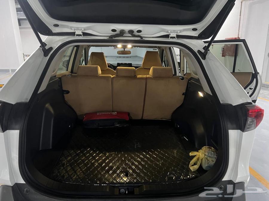 تويوتا راف فور 202264430684214018111