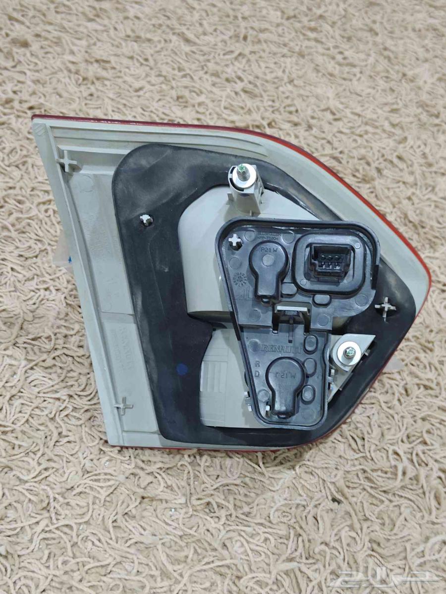 اسطب خلفي رينو فلوانس64429438072962111