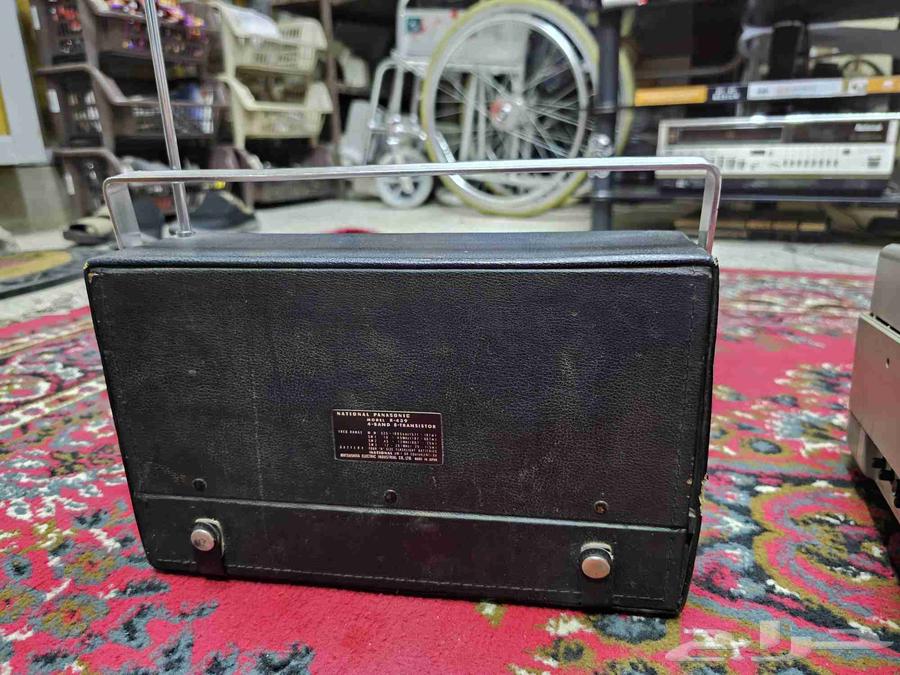 تلفزيون قديم مدمج راديو ناشونال64258879803138112