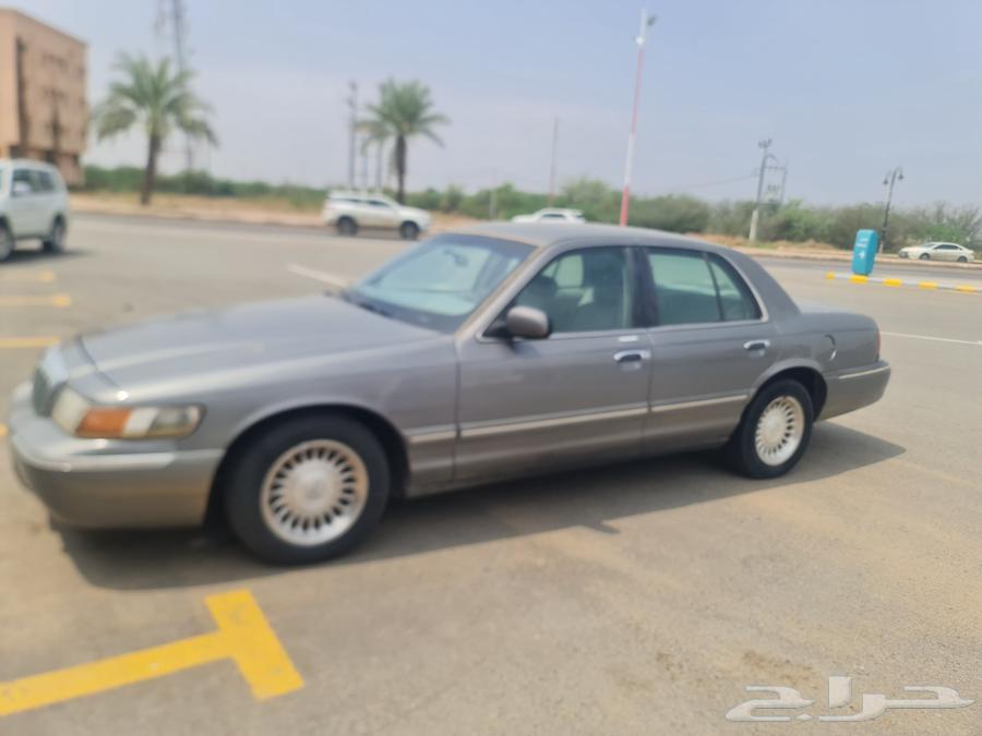 فورد جراند ماركيز موديل 199964432264379778110