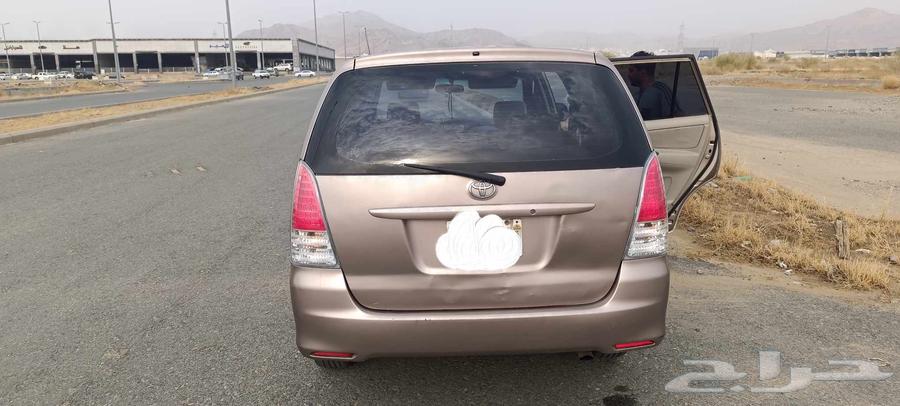 تويوتا انوفا 201064434972432770113