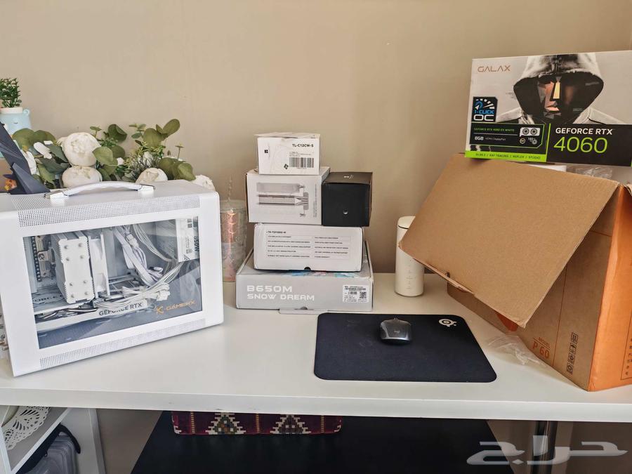 بي سي قابل للتطوير بس معقول وصغير للتنقل64230803139971111