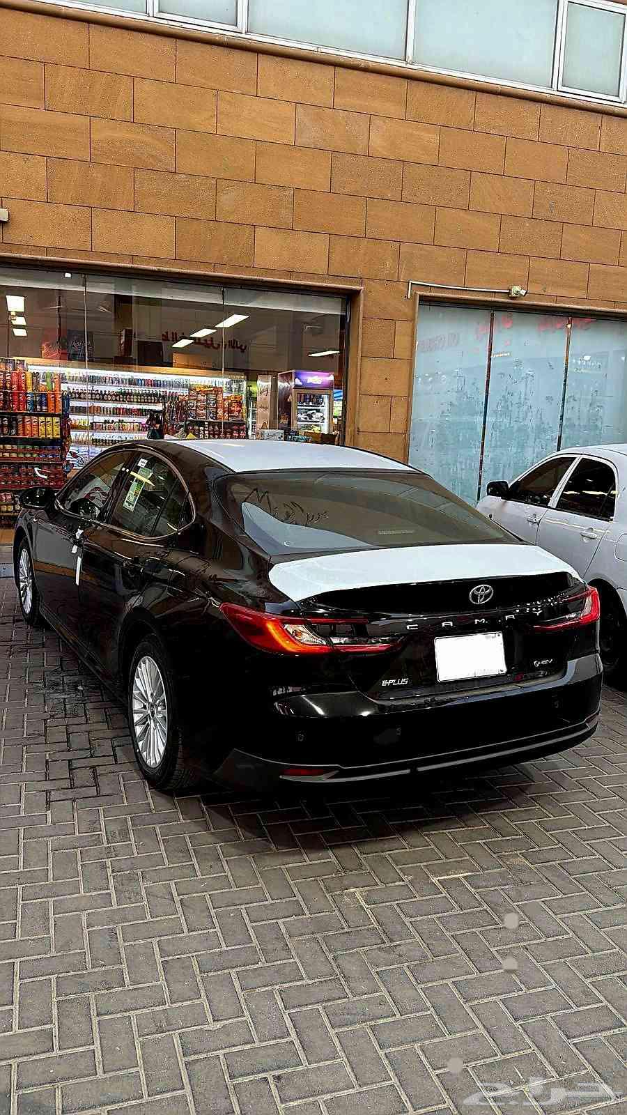 للبيع كامري E بلس هايبرد اسود64432156182531112