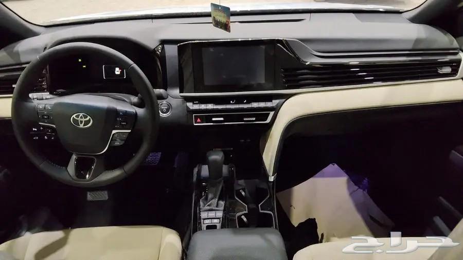 للبيع كامري E بلس هايبرد اسود64432156182531113