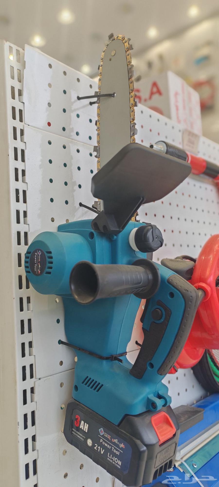 منشار حطب على بطاريه64437693273475110