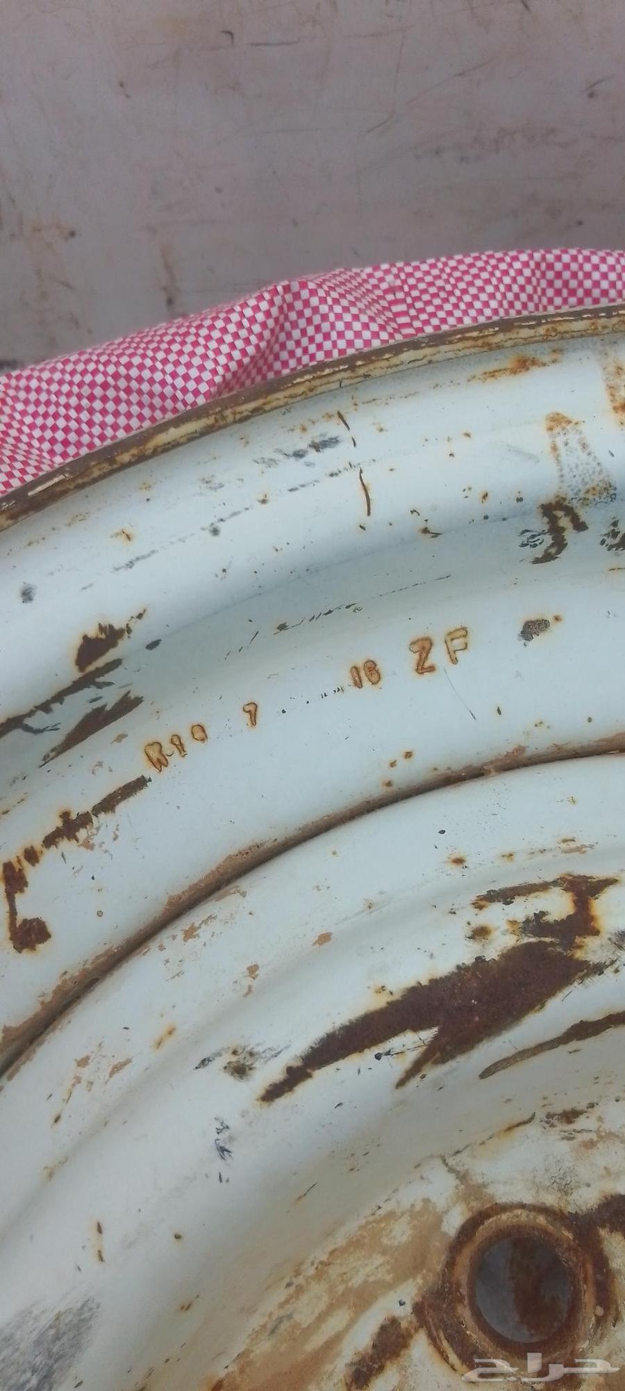 قطع كلاسيك جنوط بهبهاني 79 وكاله وجنوط هايلكس 2000 وكاله64435040520578111