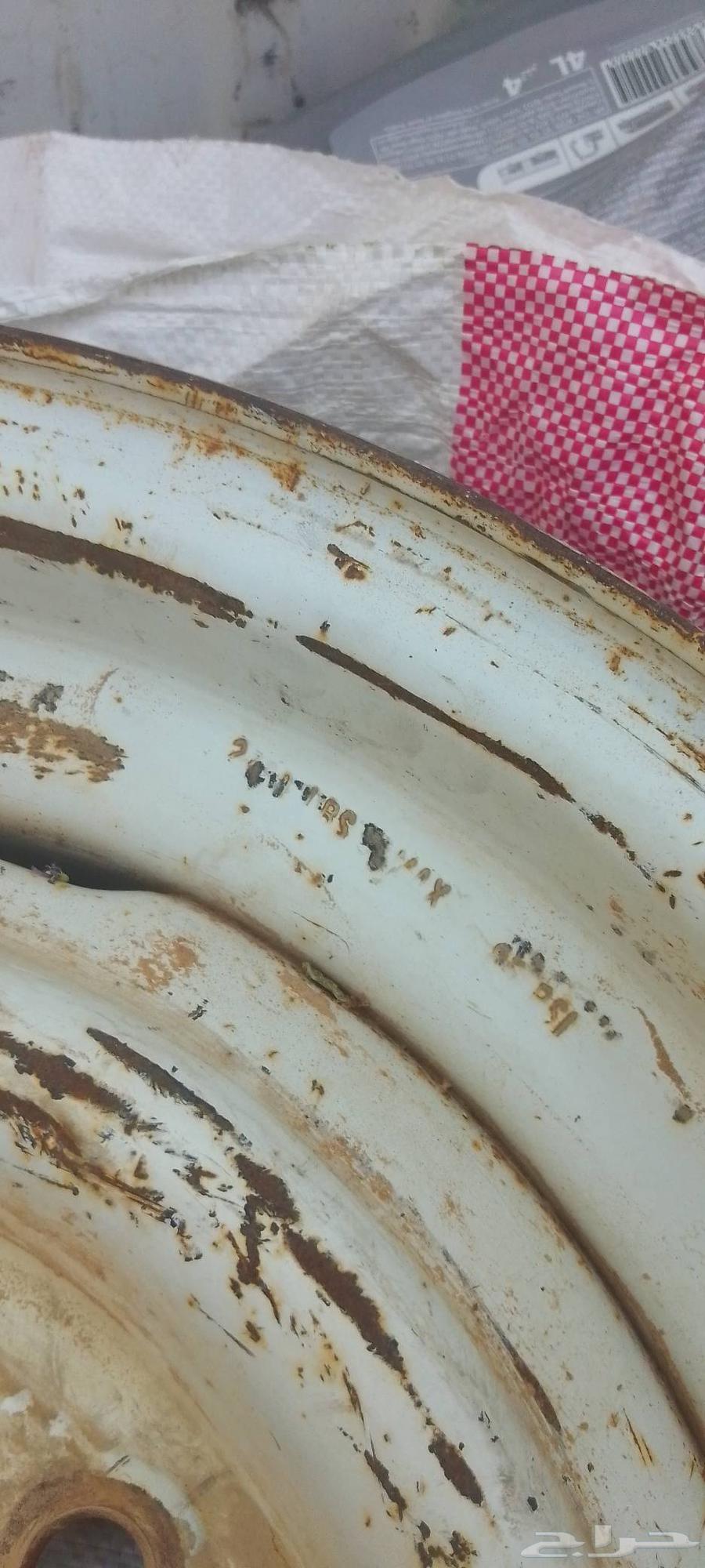 قطع كلاسيك جنوط بهبهاني 79 وكاله وجنوط هايلكس 2000 وكاله64435040520578112