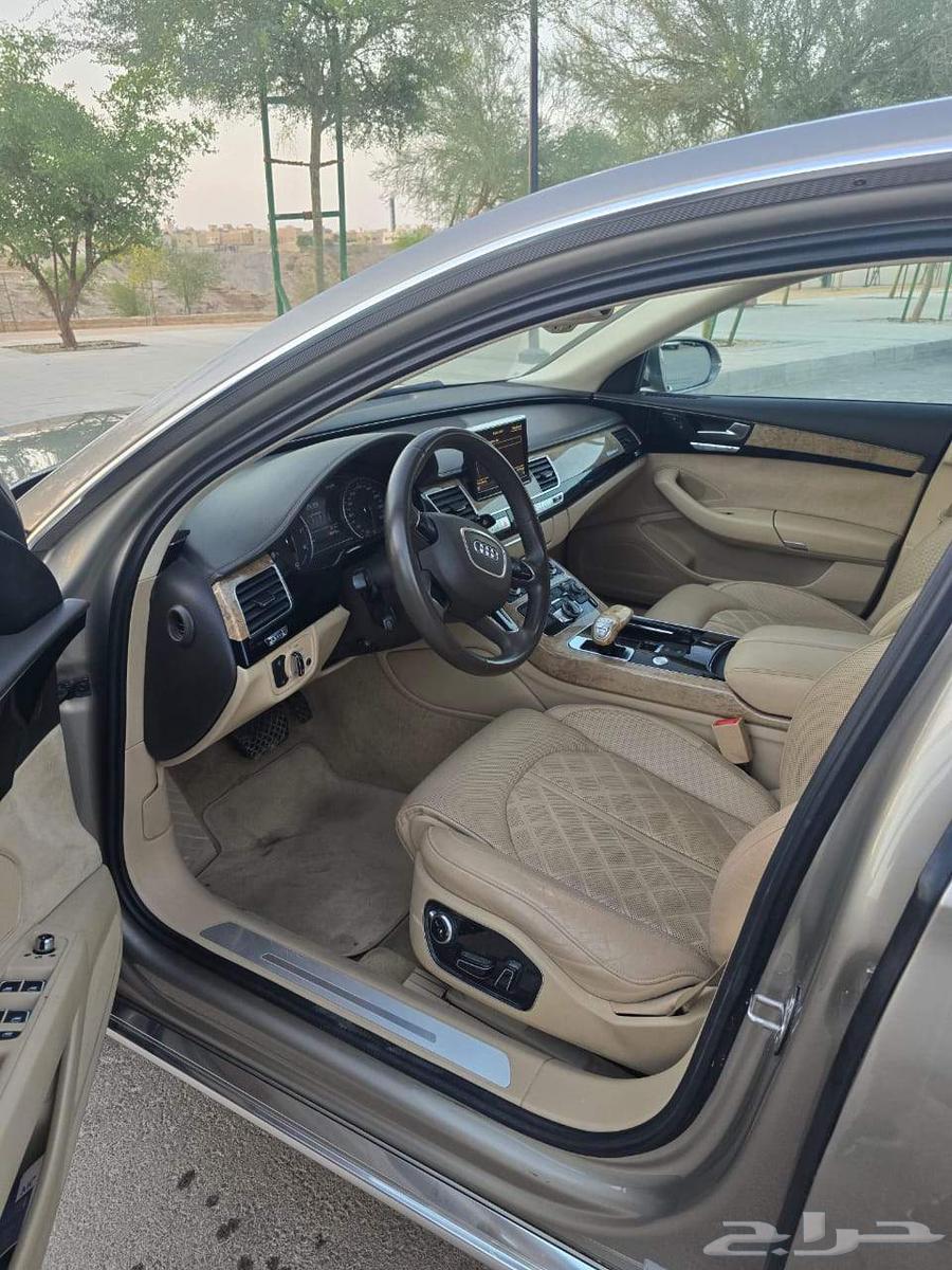 Audi A8L64437153221634112