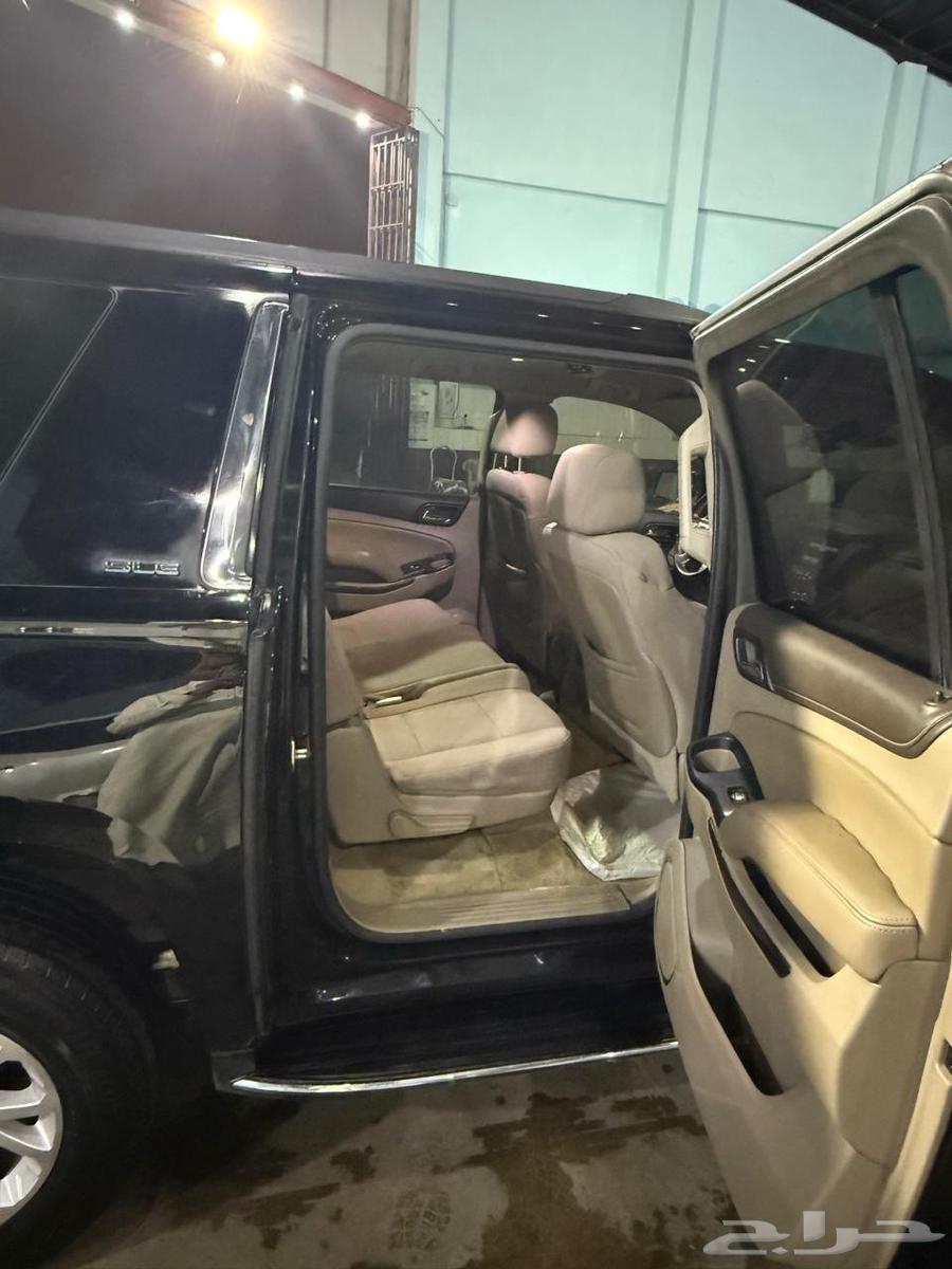 Yukon long. Model 2015 with 290 thousand kilometers, negotiable.64431318641025110