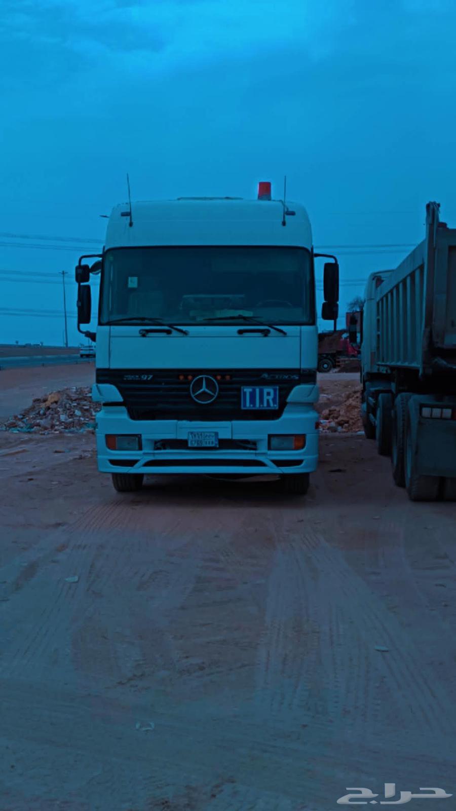 Head only Actros 2000 conditioned from everything, Alhamdulillah64374112123523111