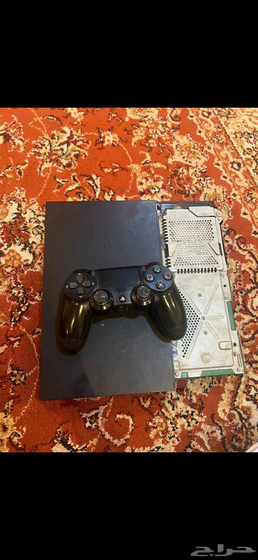 سوني فور مع يد واسلاكه صالح على السوم64260986581506112