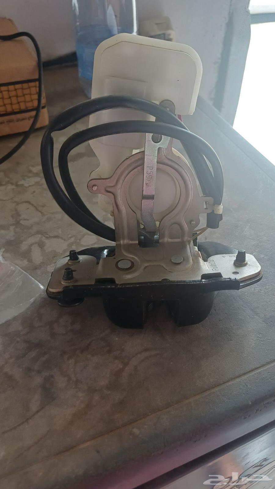 قفل شنطه فورد إكسبيدشن موديل 201364445472474499112