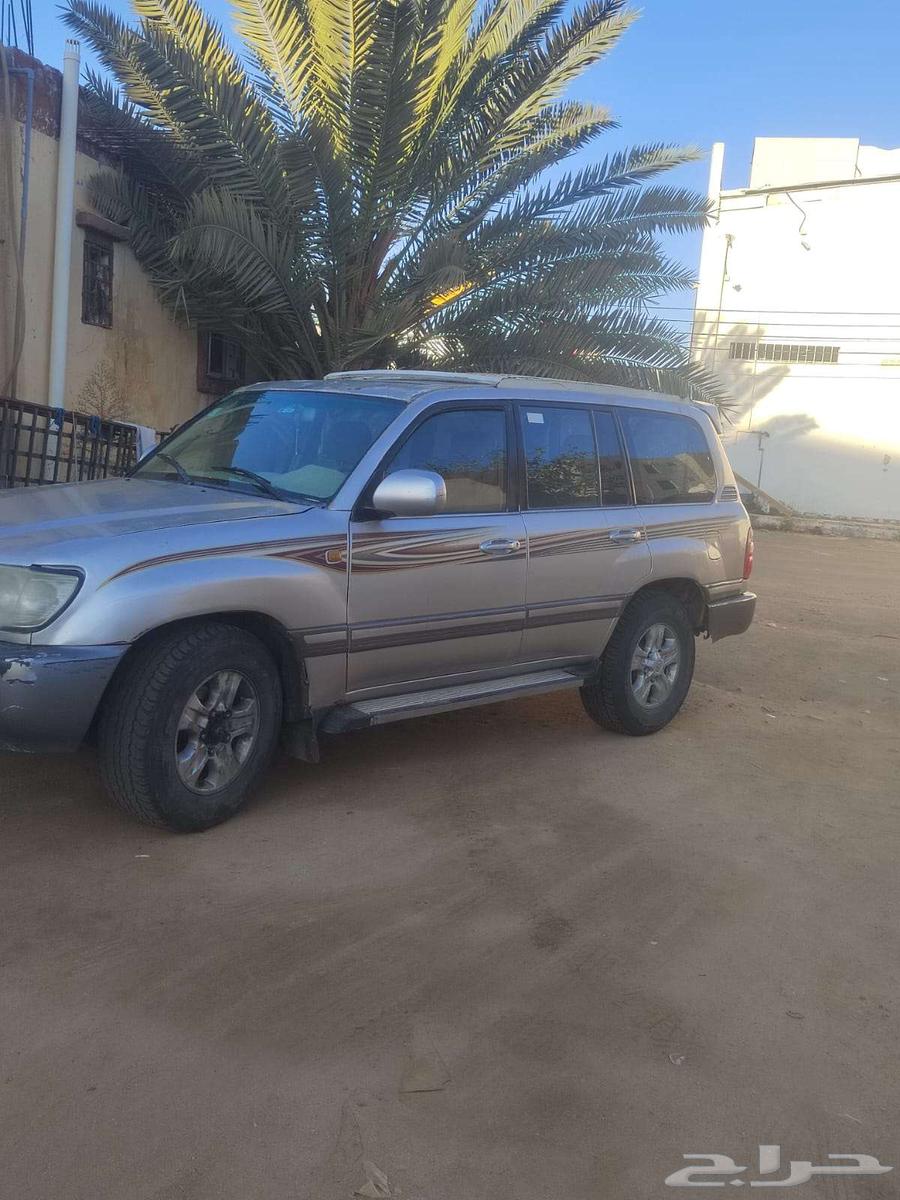 للبيع صالون مديل 2000 لتواصل64445865375747111